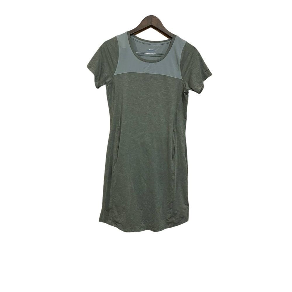 Columbia T-Shirt Green Shirt Athletic Dress with Pockets Women Small